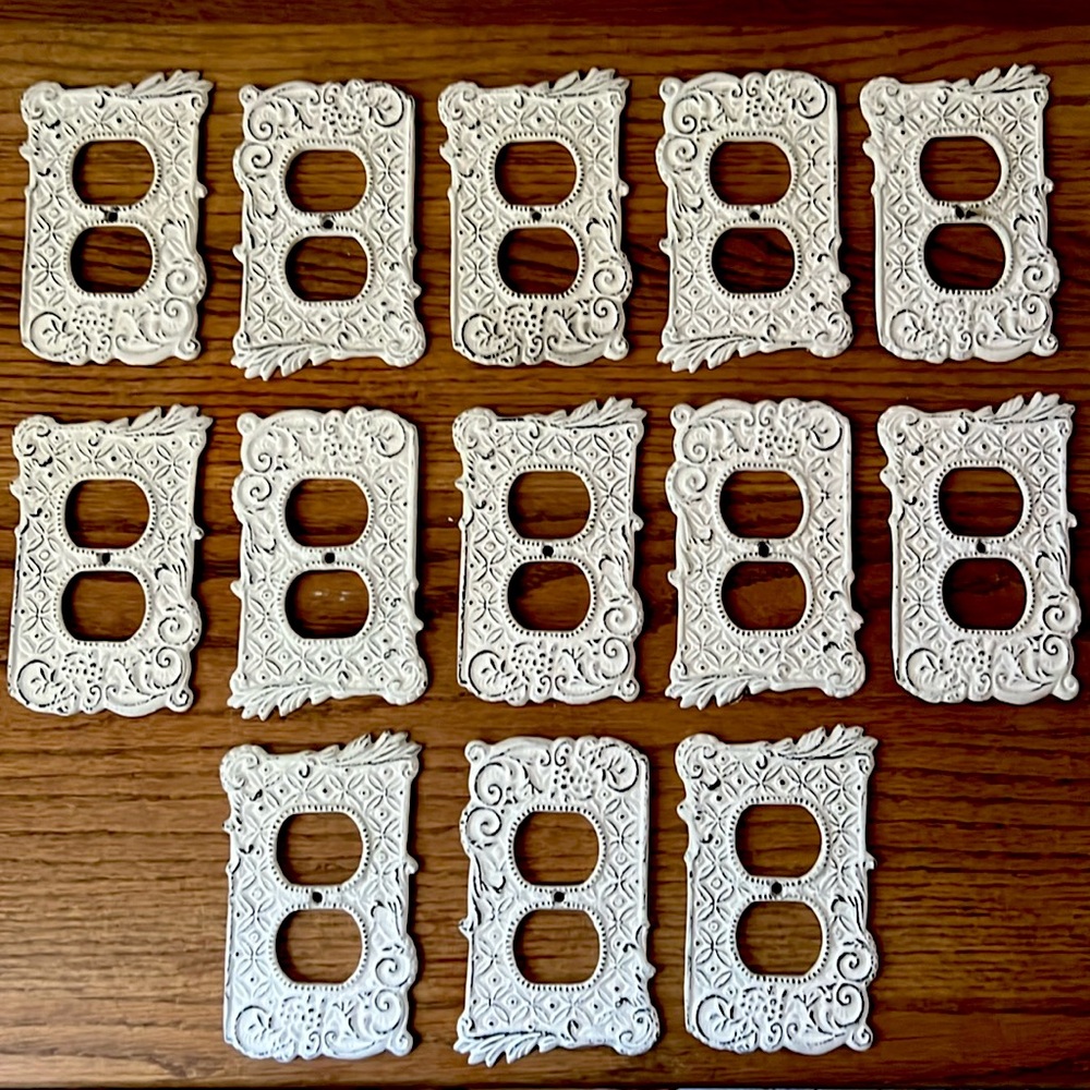 Anthropologie || 13 Decorative Vintage Porcelain White Power Outlets